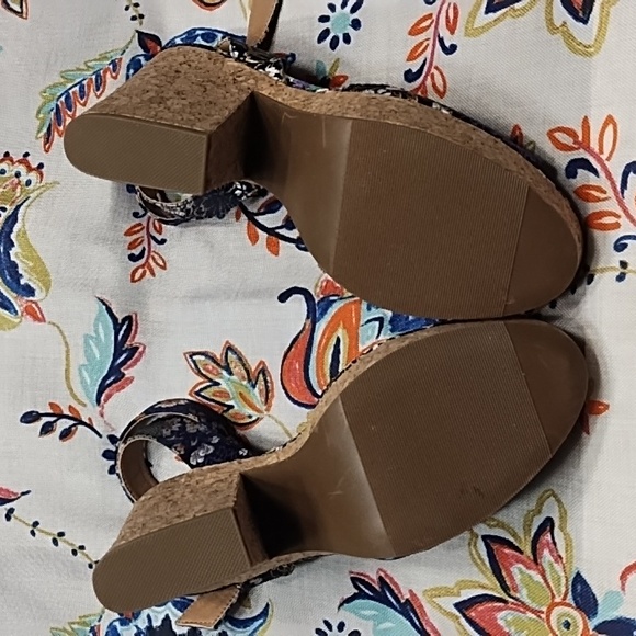 Steve Madden Sz 8.5 DEIRDRA Shoes - Picture 3 of 4